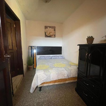 Esperanza Hostel Antigua ภายนอก รูปภาพ