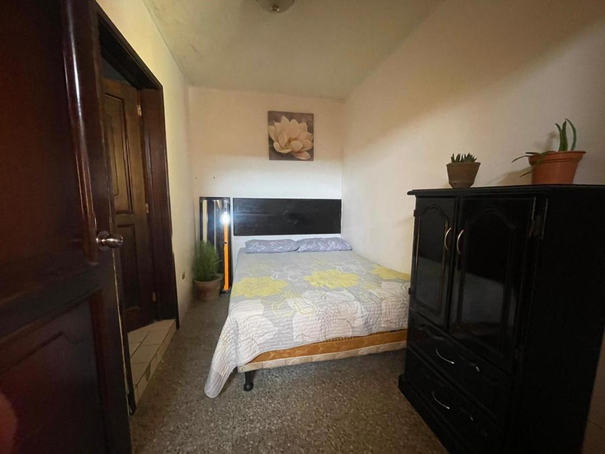 Esperanza Hostel Antigua ภายนอก รูปภาพ